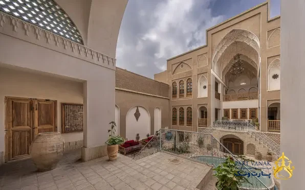 اقامتگاه سنتی خانه مرشدی کاشان